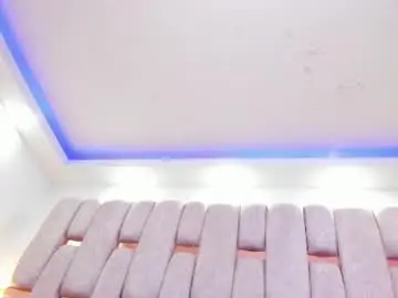 Chaturbate Live Sex of tamhy_ferrara