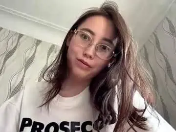 Chaturbate Free Porn Cam of erinnthurmond