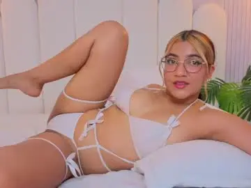 Chaturbate Watch Live Sex Cams of evaa_honey
