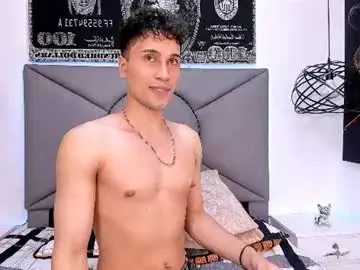 Chaturbate Live Sex Cam of buddy_whitte