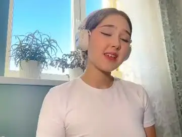Chaturbate Live Sex Cam of caterinakeliikoa