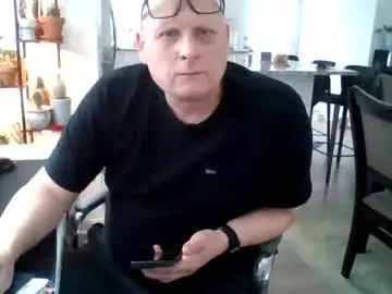 Chaturbate Live Sex Cam of mrclean_55