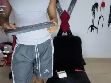 Chaturbate Best live sex cam show of mathias_and_nicolas