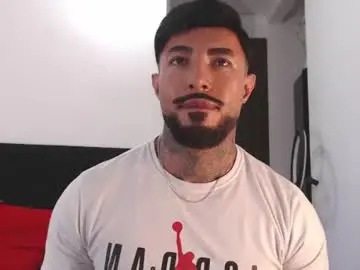 Chaturbate Sex Chat of maximus_golden