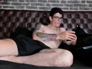 Chaturbate Free Live Porn of damian_bulls