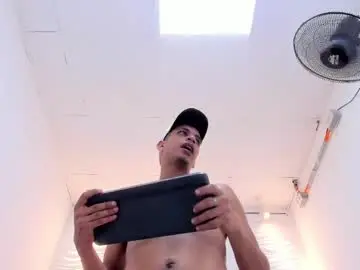 Chaturbate Free Live Porn of tommy_jones2