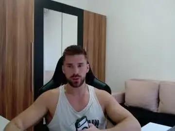 Chaturbate Live Sex Cam of darius_94
