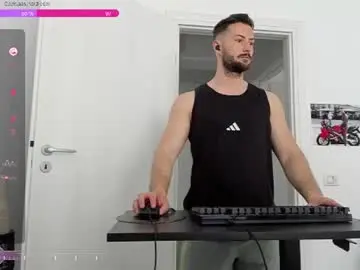 Chaturbate Free Live Porn of hard_chriss