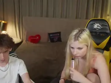 Chaturbate Sex Cam of kira0541