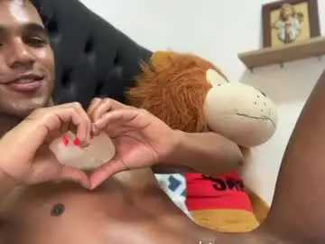 Chaturbate Live Sex of david_hot44