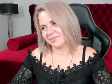 Chaturbate Adult Webcams of adeleravelle