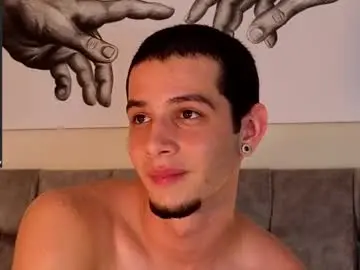 Chaturbate Adult Video Chat of isaacblaze_