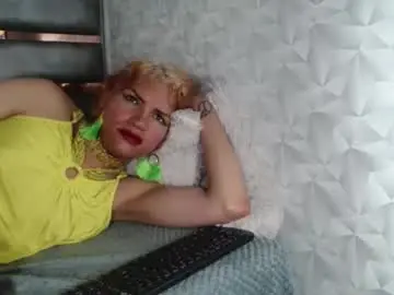 Chaturbate Best live sex cam show of helenashinegoldx