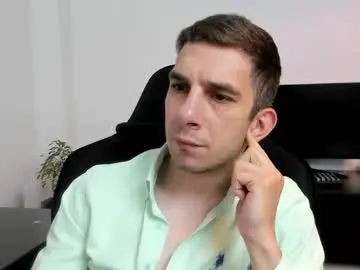 Chaturbate Watch Live Sex Cams of ryandusk