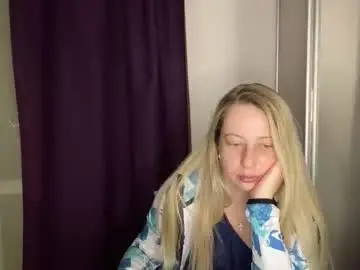 Chaturbate Live Sex Cam of livandria