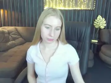 Chaturbate Sex Cam of alina__blonde