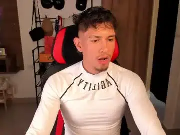 Chaturbate Sex Chat of aaronfox_