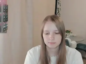 Chaturbate Live Sex Cam of alisha_ley