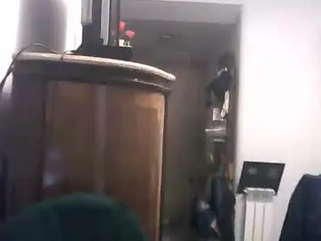 Chaturbate Live Sex Cam of lucianoaxel