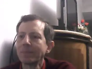 Chaturbate Free Porn Cam of lucianoaxel