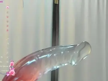 Chaturbate Live Porn of emmaray3
