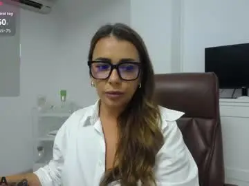 Chaturbate Live Sex Cam of missrachelxo