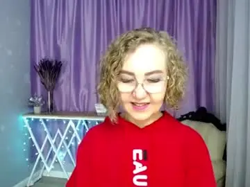 Chaturbate Live Sex Cam of queen_a_n_i