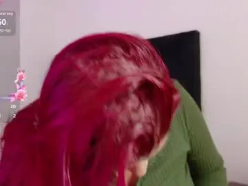 Chaturbate Live Sex Cam of danna_luu