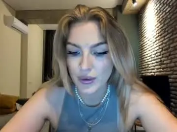 Chaturbate Live Porn of hi_lina