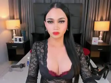 Chaturbate Live Sex Cam of mia_mow