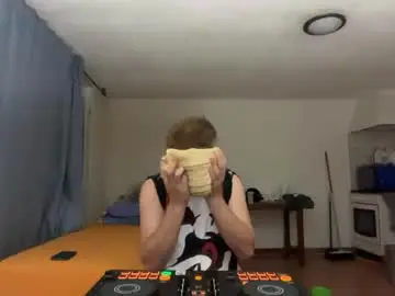Chaturbate Best live sex cam show of guardiannif_
