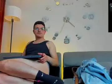 Chaturbate Nude Webcam of leo_hunt