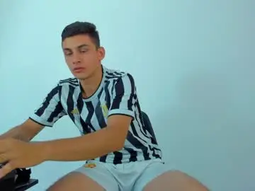 Chaturbate Nude Webcam of max_wild01
