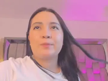 Chaturbate Watch Live Sex Cams of emmabeel