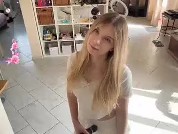 Chaturbate Free Live Porn of chloe_show