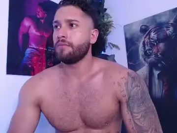 Chaturbate Nude Webcam of massimofiore_