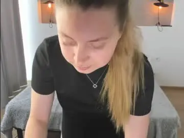Chaturbate Live Sex of kitkatvel
