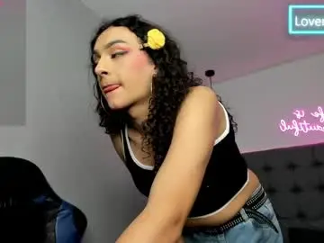Chaturbate Watch Live Sex Cams of scarletcherry18