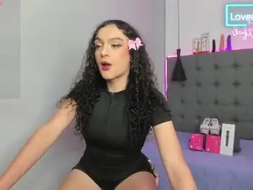 Chaturbate Adult Webcams of scarletcherry18