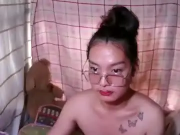 Chaturbate Free Porn Cam of pinay_janella10