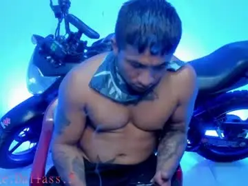 Chaturbate Watch Live Sex Cams of damian_torner