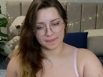 Chaturbate Live Sex Cam of briarwynn
