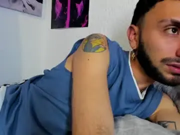 Chaturbate Live Sex Cam of santi_mateo