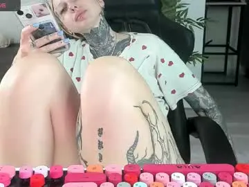 Chaturbate Adult Webcam of _feralberry__