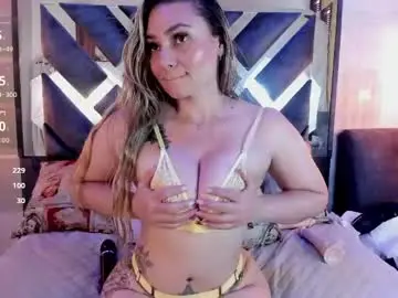 Chaturbate Adult Video Chat of annie_vega17