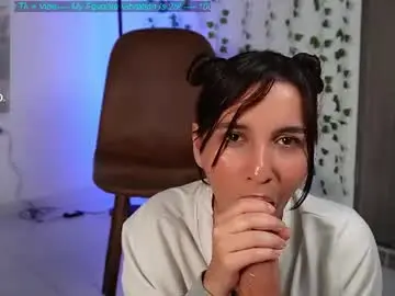 Chaturbate Live Porn of cerecitaqueen