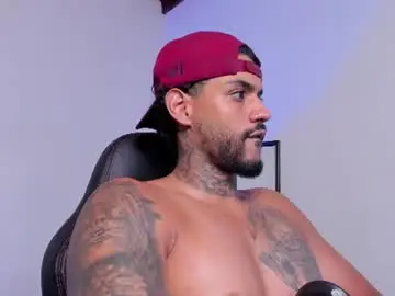 Chaturbate Free Porn Cam of luigi1_