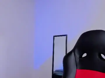 Chaturbate Live Sex Cam of luigi1_