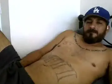 Chaturbate Sex Chat of larrabee13