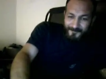 Chaturbate Free Live Porn of larrabee13